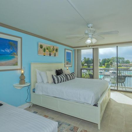All-New Waterfront With Balcony,Pool,Tiki Bar,Gym Sarasota Bagian luar foto