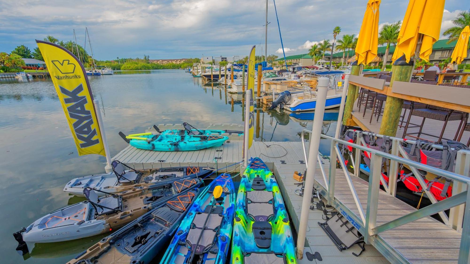 All-New Waterfront With Balcony,Pool,Tiki Bar,Gym Sarasota Bagian luar foto