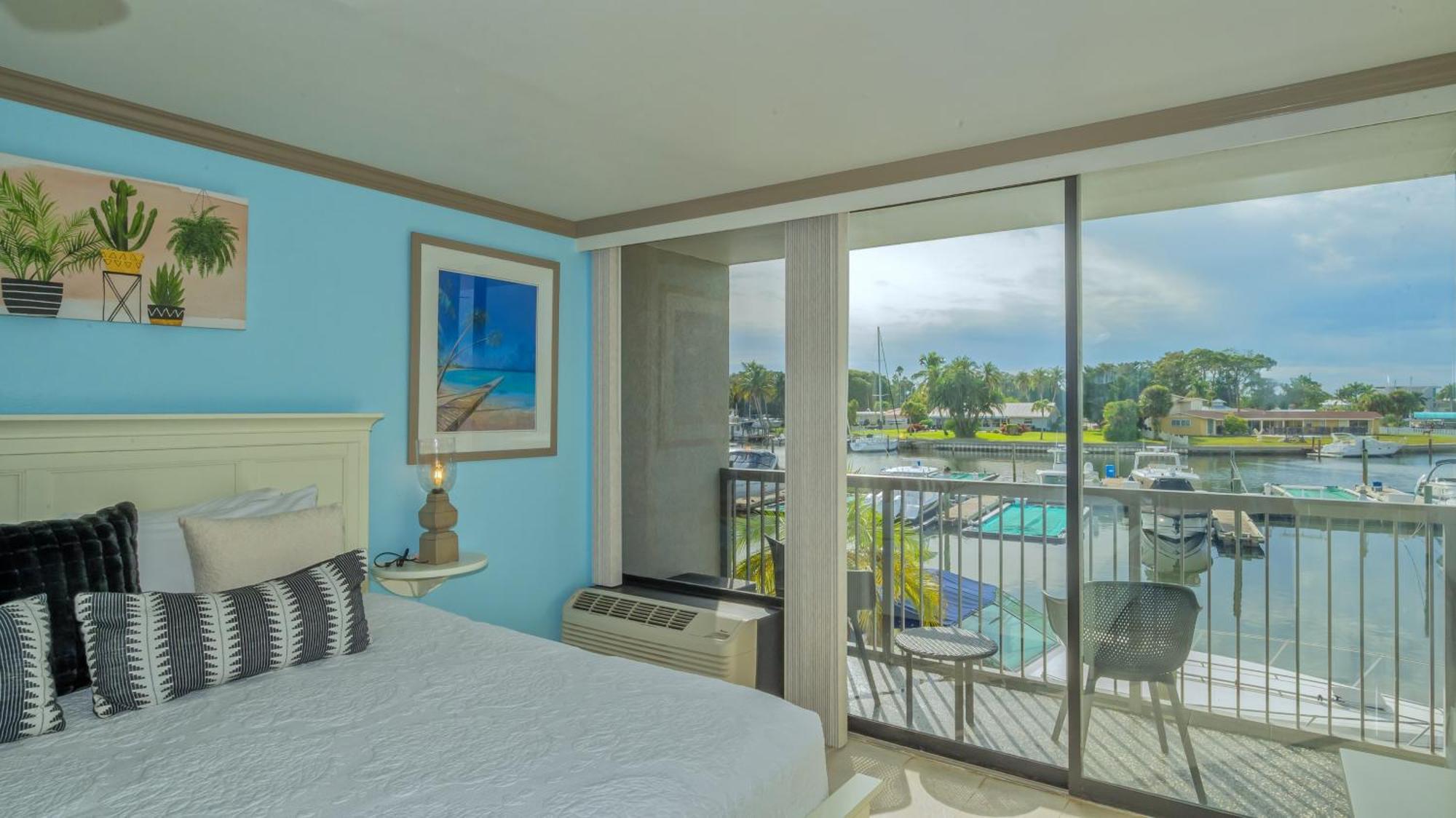 All-New Waterfront With Balcony,Pool,Tiki Bar,Gym Sarasota Bagian luar foto